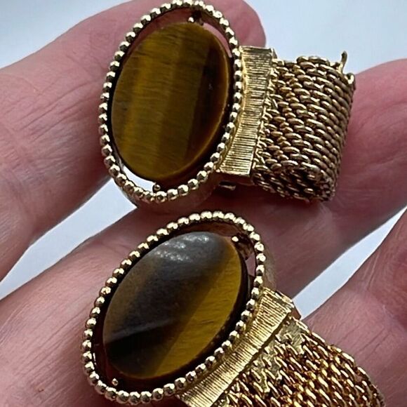 Vintage Tiger eye wrap around cuff links. - Picture 1 of 9